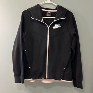 PREOWNED … NIKE “Size: M” Zip-Up Jacket